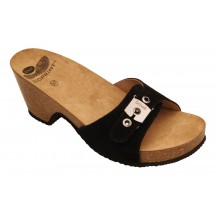 MAISE BLACK